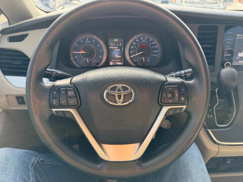 2018 Toyota Sienna L 7-Passenger