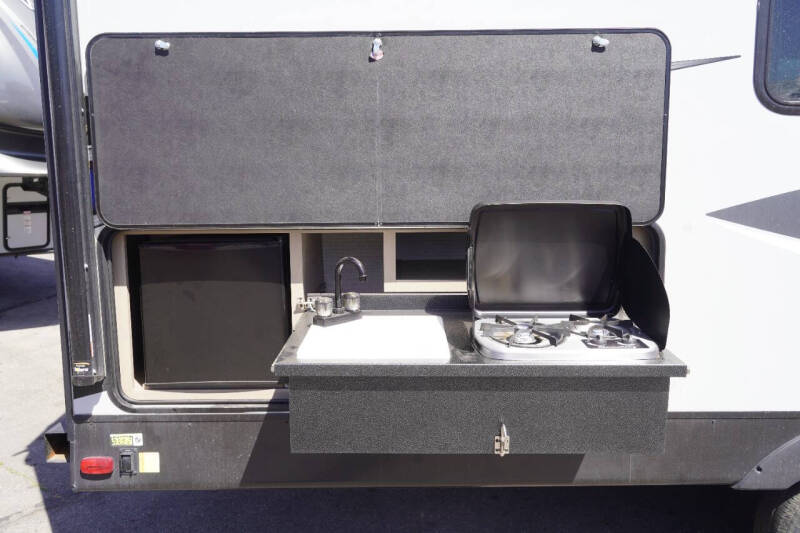 2021 Cruiser RV shadow  Cruiser