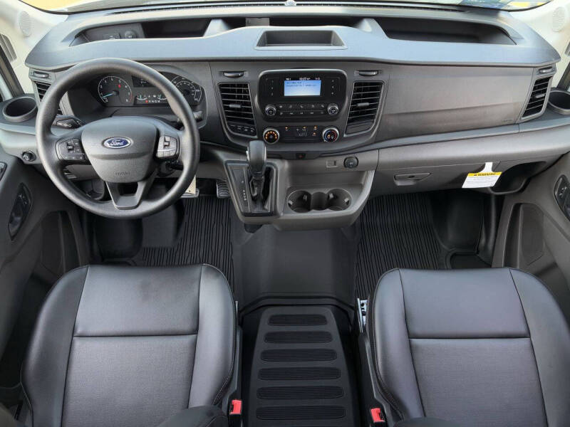 2025 Ford Transit 250