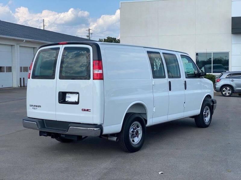 2025 GMC Savana 2500