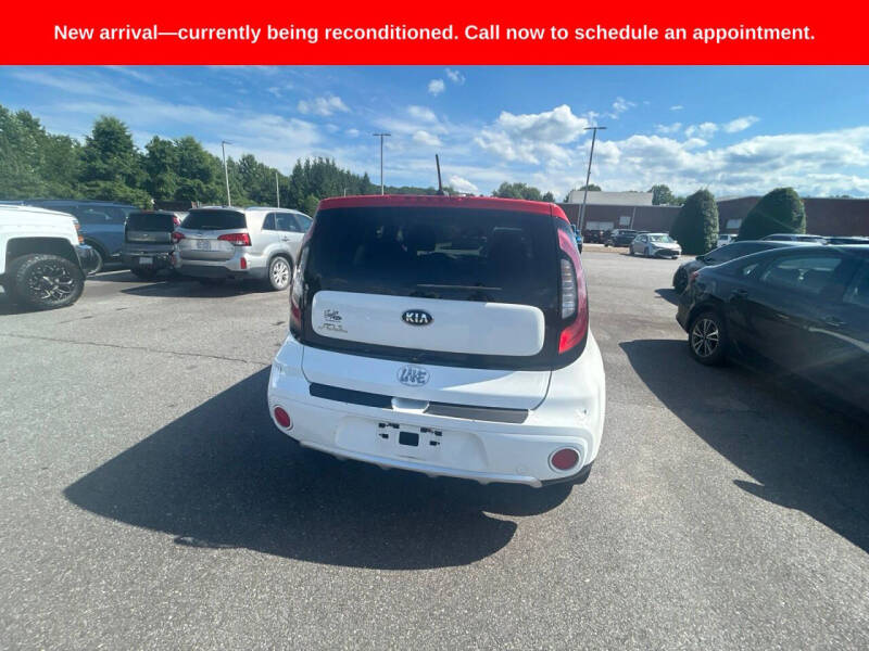2017 Kia Soul +