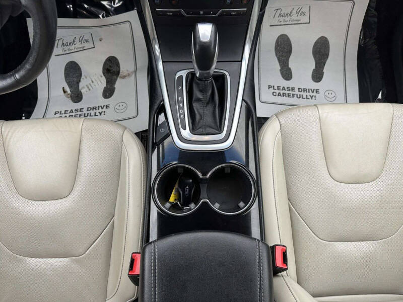 2017 Ford Edge Titanium