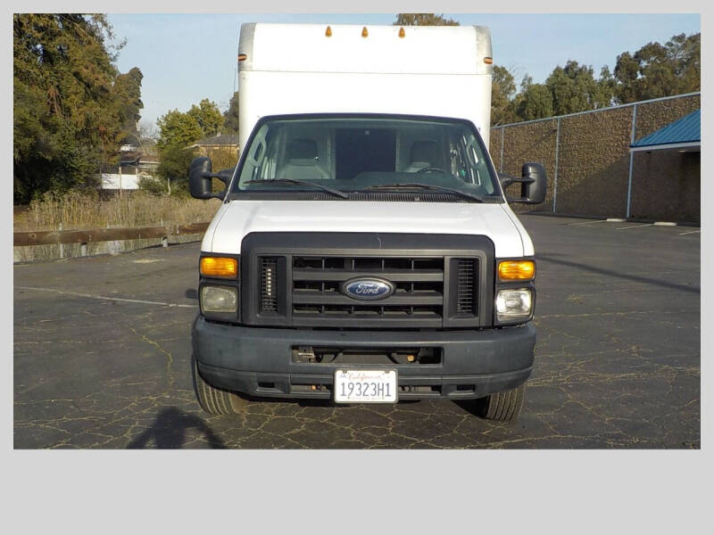 2012 Ford E-Series E-350 SD