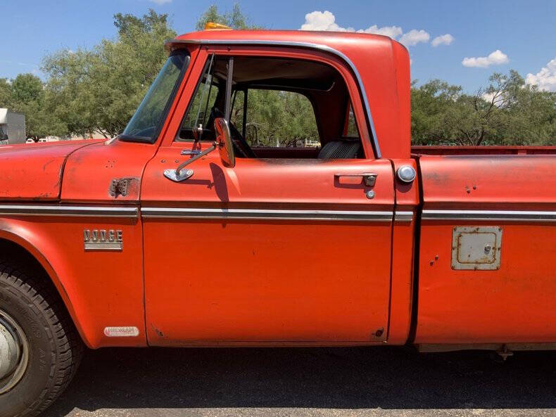 1969 Dodge D200 Pickup