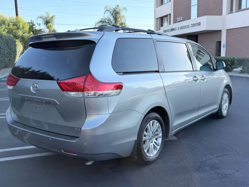 2013 Toyota Sienna