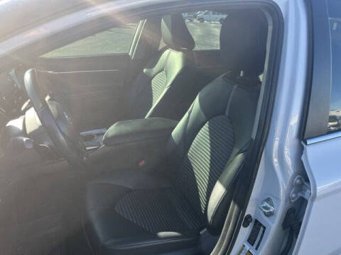 2022 Toyota Camry SE