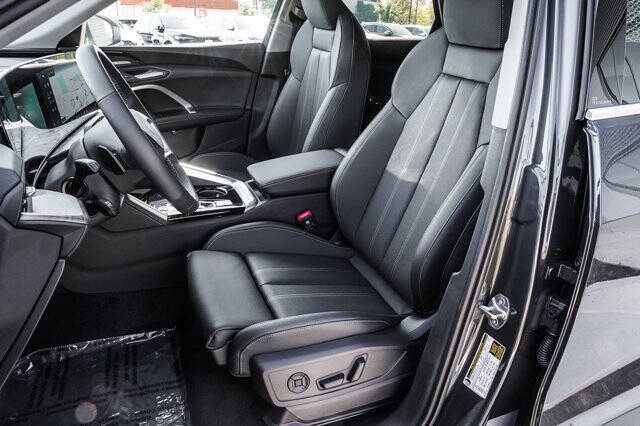 2025 Audi Q5 quattro Premium Plus TFSI