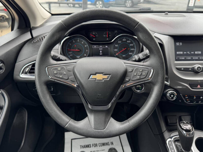 2018 Chevrolet Cruze LT Auto