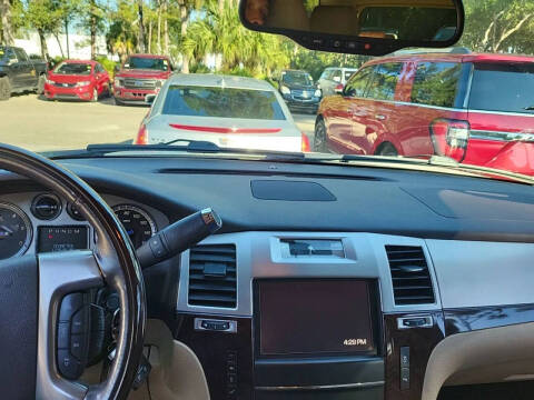 2012 Cadillac Escalade Luxury