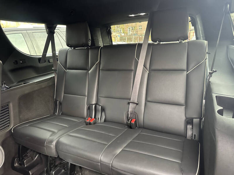 2022 Cadillac Escalade ESV Premium Luxury