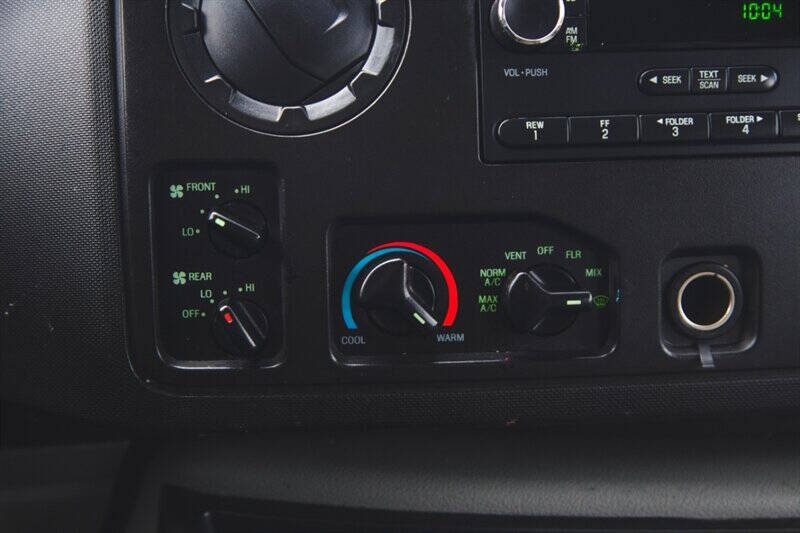 2014 Ford E-Series E-350 SD XLT