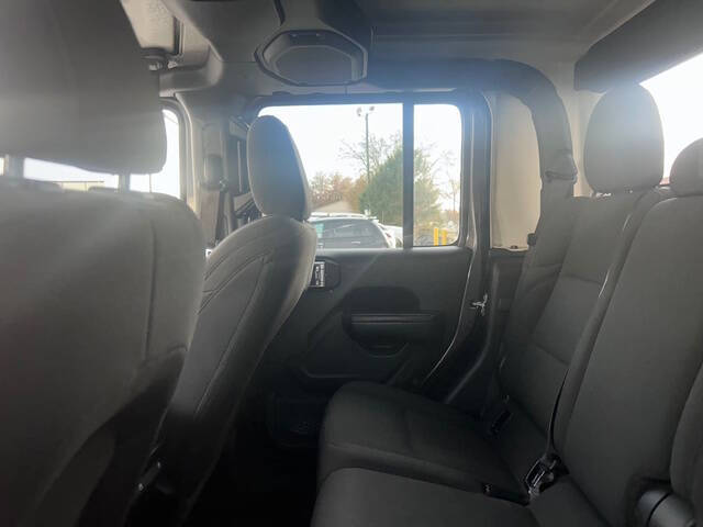 2022 Jeep Gladiator Sport S