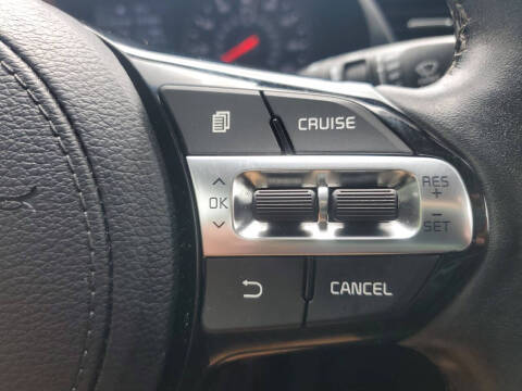 2017 Kia Cadenza Premium