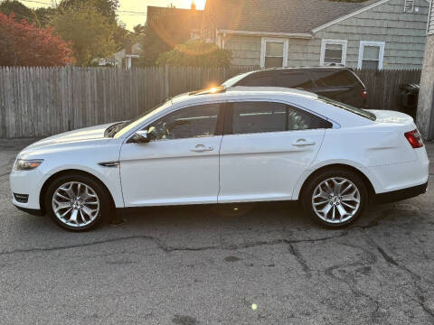 2015 Ford Taurus Limited