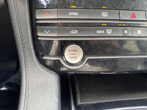 2020 Jaguar F-PACE 25t Prestige