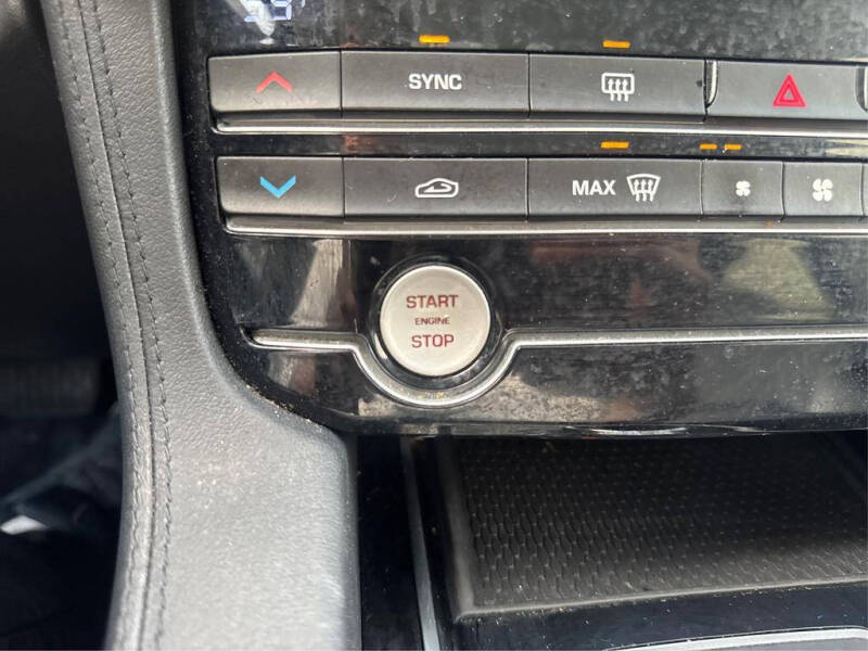 2020 Jaguar F-PACE 25t Prestige