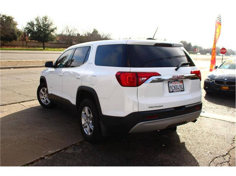 2017 GMC Acadia SLE-1