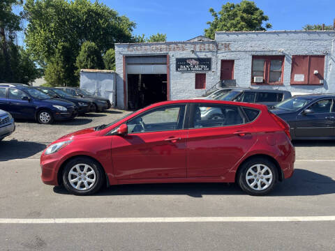 2013 Hyundai Accent GS