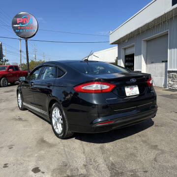 2015 Ford Fusion SE