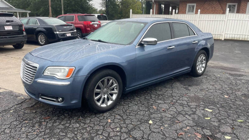 2011 Chrysler 300 for sale at OCONEE AUTO SALES in Seneca SC