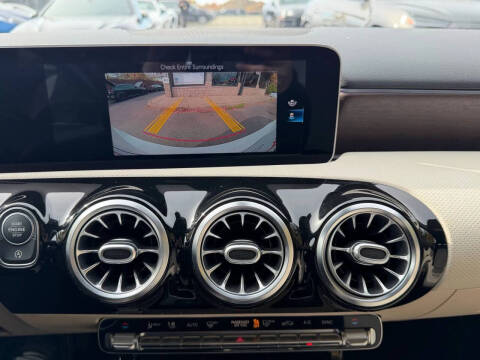 2019 Mercedes-Benz A-Class A 220