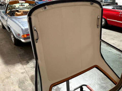 1970 Mercedes-Benz 280-Class