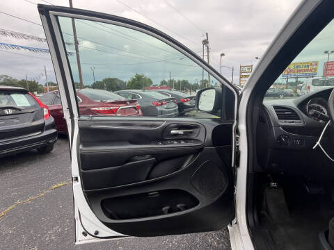 2017 Dodge Grand Caravan SE