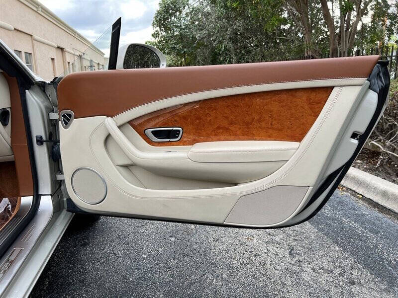 2013 Bentley Continental 14