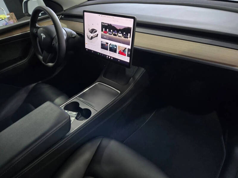 2023 Tesla Model Y Performance