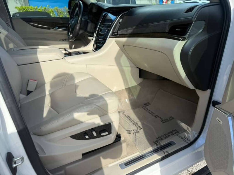 2019 Cadillac Escalade Premium Luxury