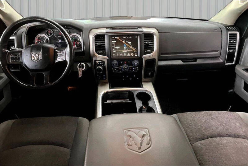2017 RAM 1500 SLT