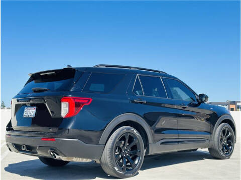 2023 Ford Explorer ST-Line
