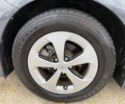 2013 Toyota Prius Three