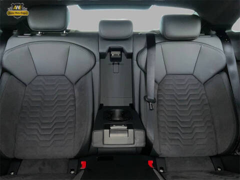 2023 Audi e-tron GT quattro Premium Plus