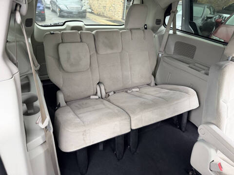 2016 Dodge Grand Caravan American Value Package