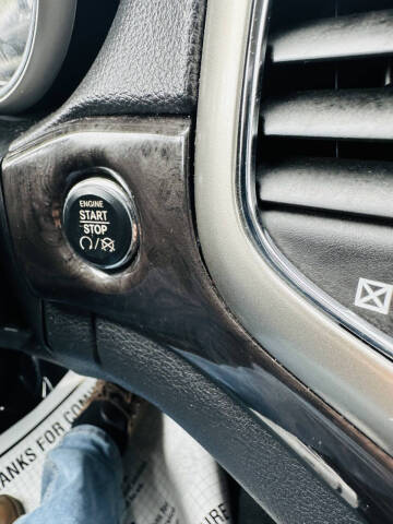 2011 Jeep Grand Cherokee Laredo