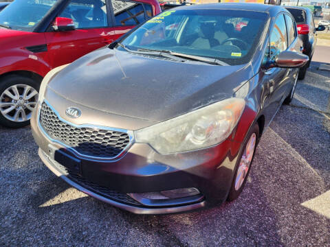 2015 Kia Forte5 for sale at AA Auto Sales LLC in Columbia MO