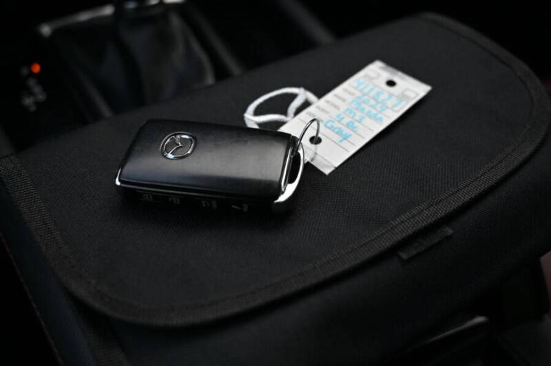 2024 Mazda Mazda3 Sedan 2.5 S Carbon Edition