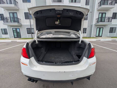 2013 BMW 5 Series 528i