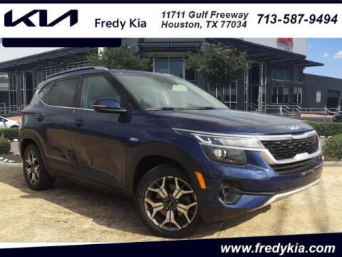 2022 Kia Seltos for sale at FREDY USED CAR SALES in Houston TX