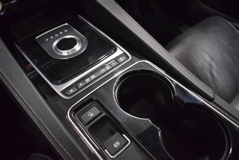 2017 Jaguar F-PACE S