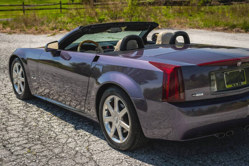 2004 Cadillac XLR