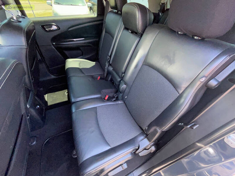2018 Dodge Journey Crossroad