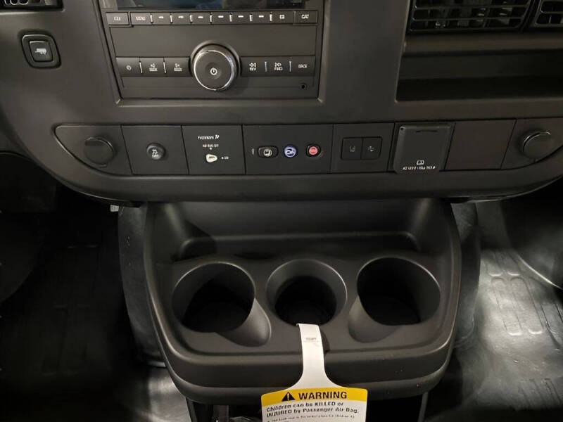 2025 Chevrolet Express 2500