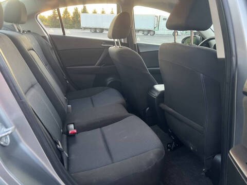 2010 Mazda MAZDA3 i Touring