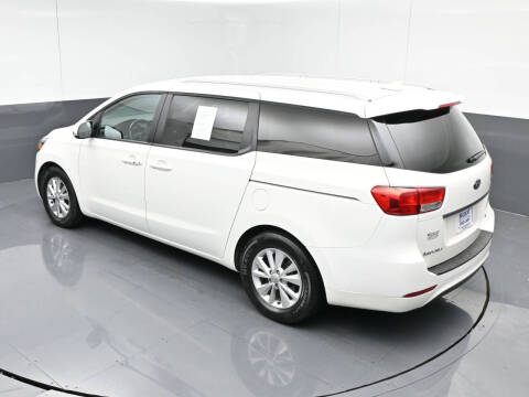 2017 Kia Sedona LX