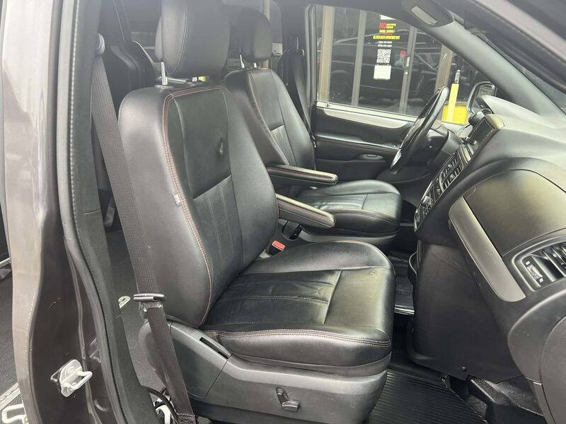 2018 Dodge Grand Caravan GT - Photo 30