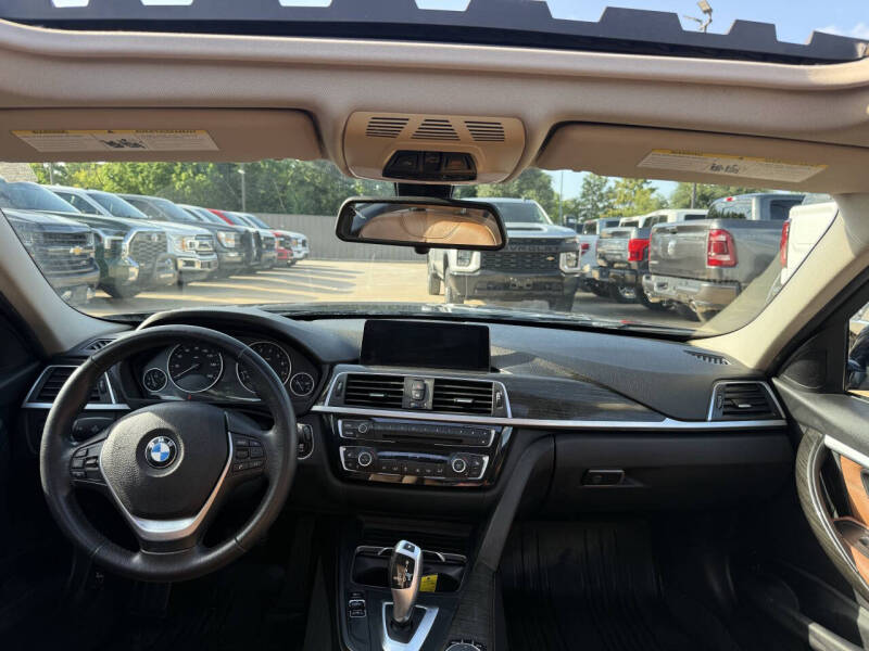 2017 BMW 3 Series 320i xDrive