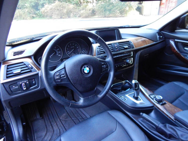 2018 BMW 3 Series 320i