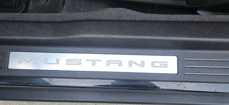 2011 Ford Mustang V6 Premium